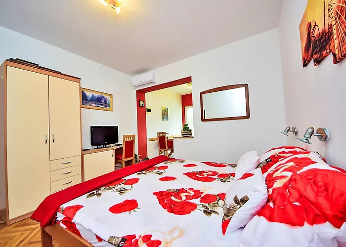 Dajak-1 By Interhome *